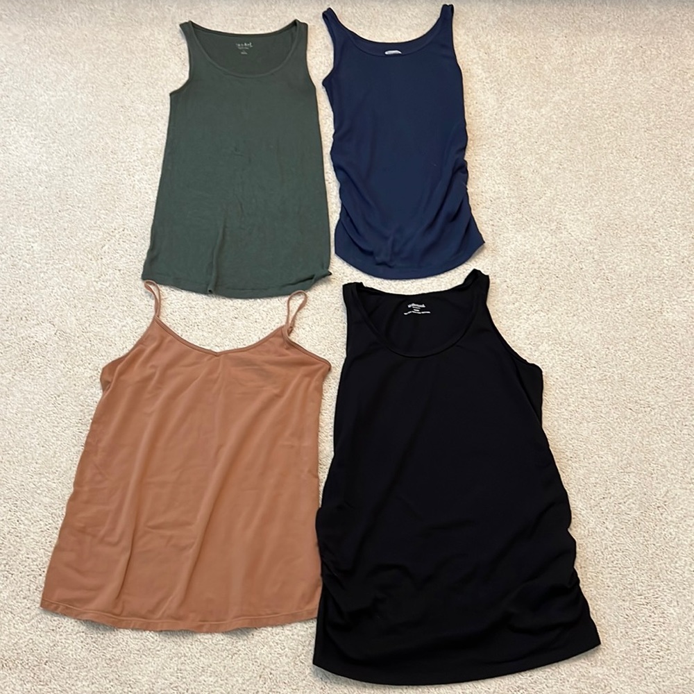 Lot of 4 maternity tank tops size SMALL & Medium